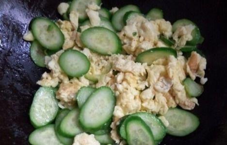 石瓜怎么煮菜吃,夏日清爽家常美食分享